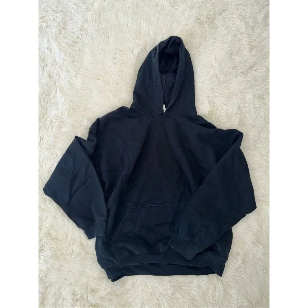 Black Gildan hoodie size XL unisex
